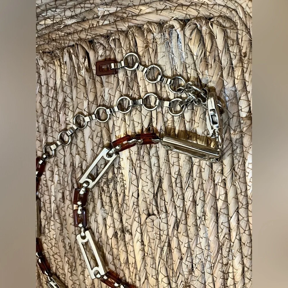 Silver metal links chain hip belt with brown spotted plastic links